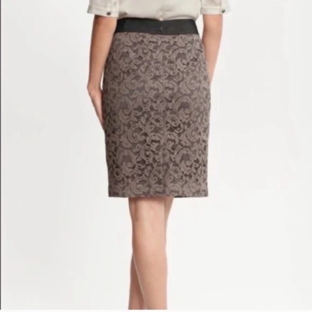 Gorgeous Banana Republic Lace Skirt 0